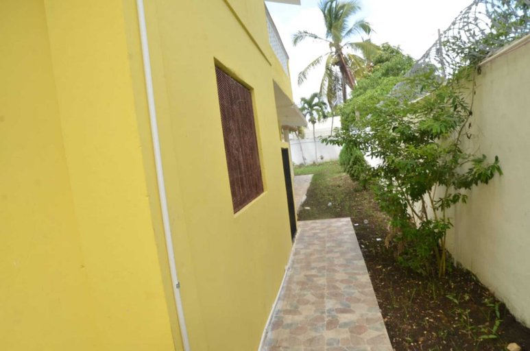 Others 4, Residencial Lakis 1, Boca Chica