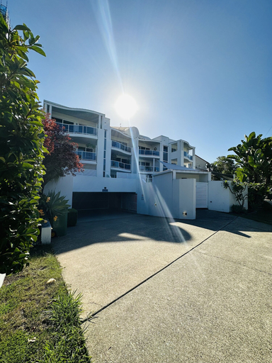 Exterior & Views, Modern Apartment in Chevron Island, Gold Coast