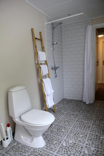 Bathroom 3, Stevns Klint Strandpension, Stevns