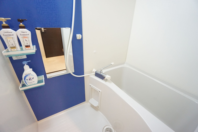 Bathroom 3, Terry's Apartment Namba West I E03C, Osaka
