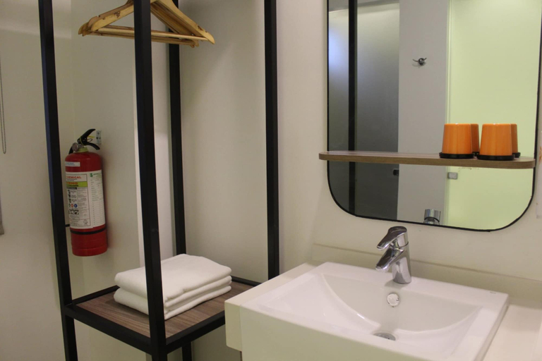 Bathroom 4, Go Hotels Plus Tuguegarao, Tuguegarao City