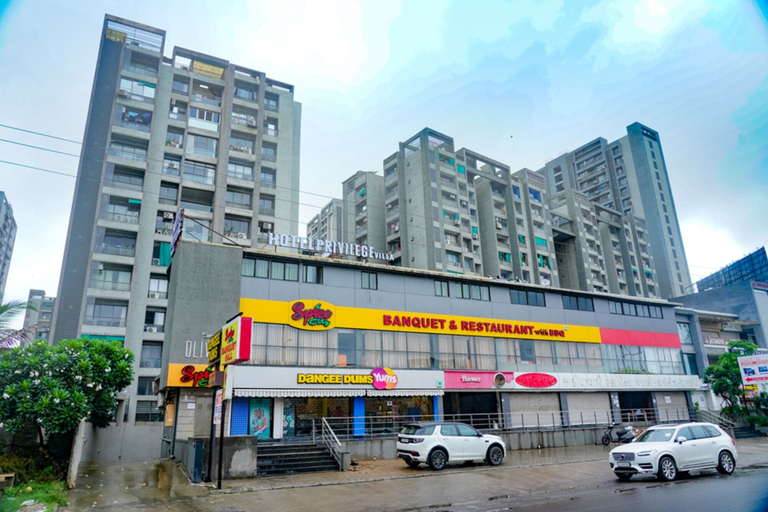 Exterior & Views 2, Hotel Privilege Villa, Ahmadabad