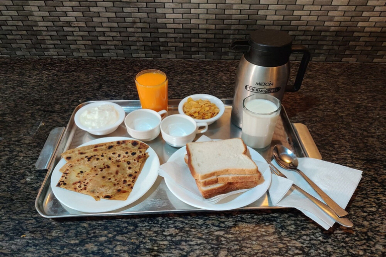 Food & Drinks, Goroomgo Sun Plaza Lodge Konark, Puri