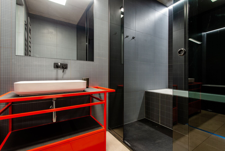 Bathroom 3, SUPER-APARTAMENTY International Fair, Poznań City
