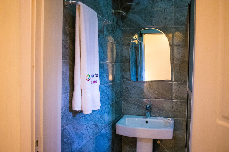 Bathroom 3, Esporta Suites, Ikeja