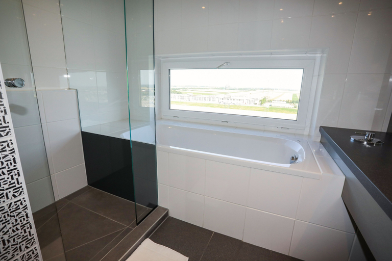 Bathroom 3, Pannonia Tower Hotel Parndorf, Neusiedl am See