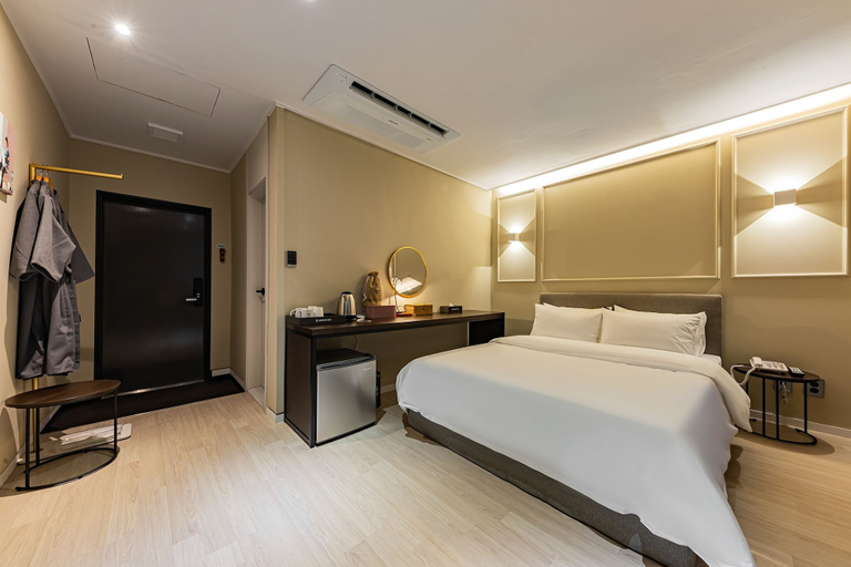 Bedroom 3, Brown Dot Hotel, Jecheon