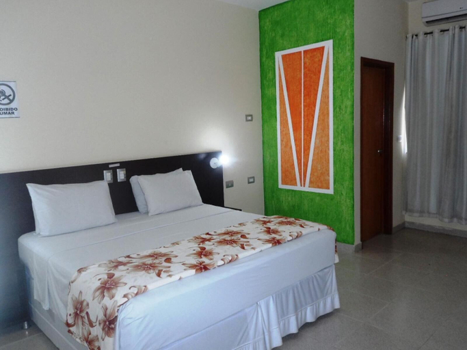Bedroom 2, Nioja Hotel, Itumbiara