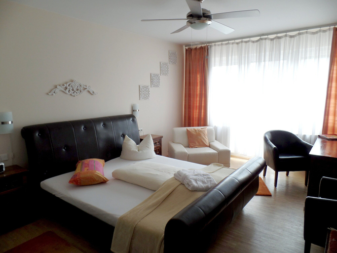 Bedroom 3, Hotel Toy, Ludwigsburg