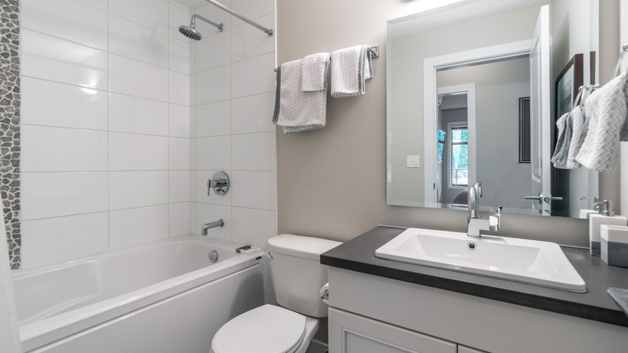 Bathroom 4, Fabulous Condo at Five Star Resort #209, Central Okanagan