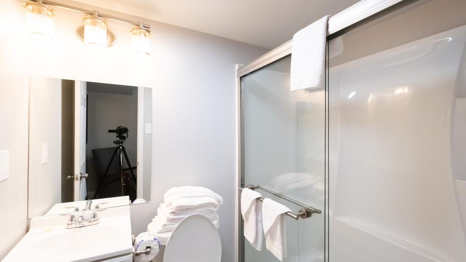 Bathroom 4, AVENTURA ON THE OCEAN, Horry