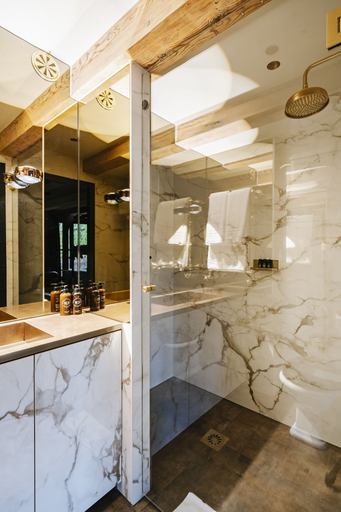 Bathroom 4, Hotel The Noblemen, Amsterdam