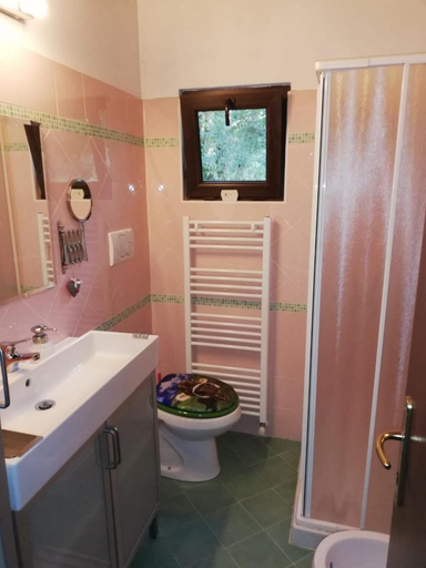 Bathroom 5, La Casa delle Stagioni, L'Aquila