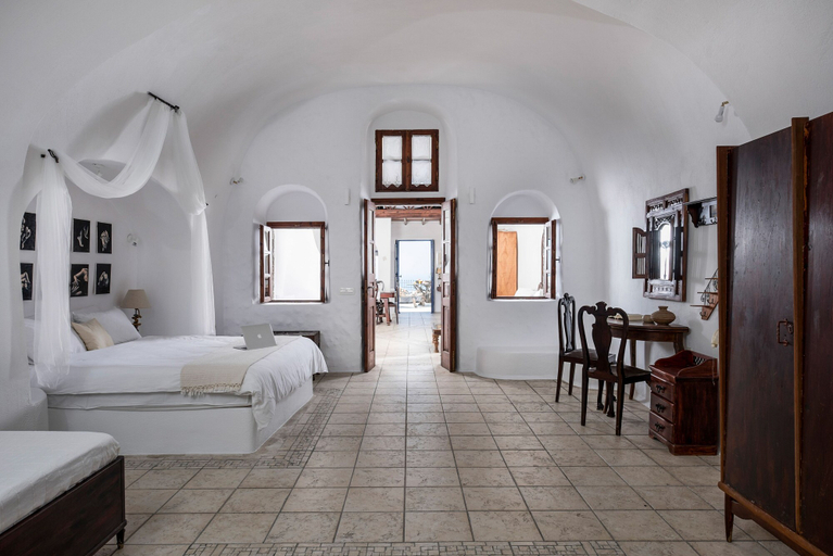 Bedroom 3, Stilvi Suite, South Aegean