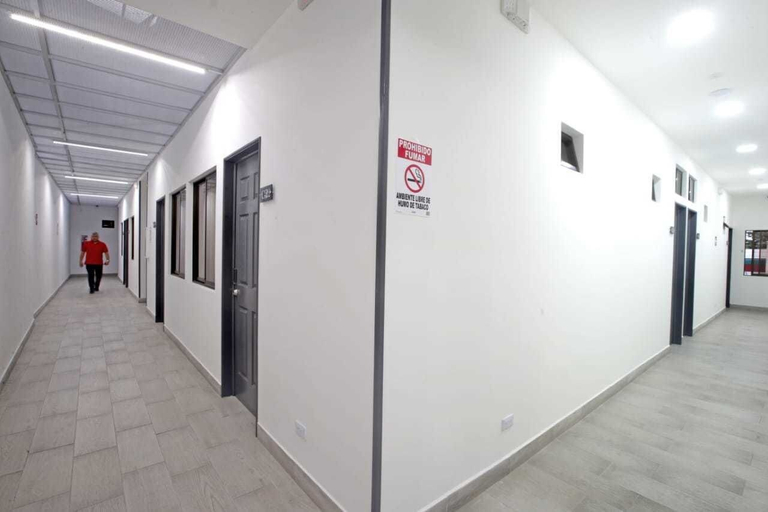 Others 5, Hotel San José, San José
