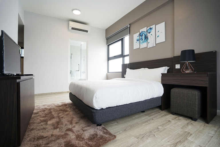 Bedroom 3, The First Stay Hotel, Văn Giang