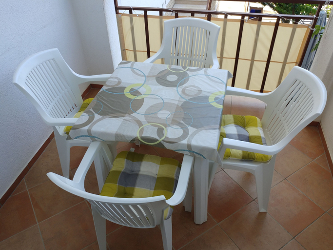 Others 5, Astramaris Apartments, Okrug