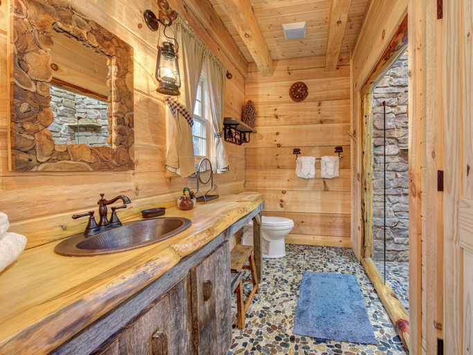 Bathroom, Cozy Cub Hideaway, Sevier