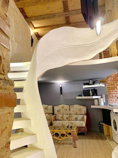 Others 4, Apartment Rynok sqr. 42, L'vivs'ka