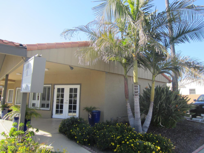Exterior & Views 2, Pacific Shores Inn on Pacific Beach, San Diego