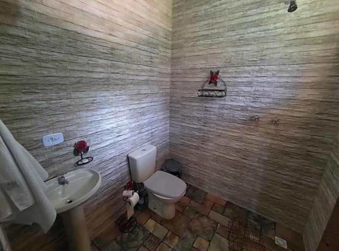 Bathroom 5, Solar dos Canarios, São Bento do Sapucaí