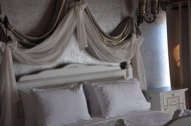 Bedroom 3, Ra Otel, Ayvalık