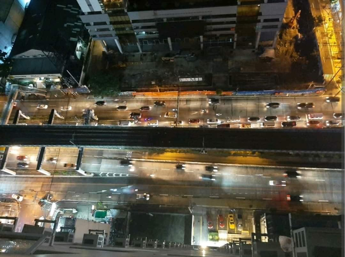 Others 5, Urban deca tower edsa mandaluyong shaw boulevard, Mandaluyong