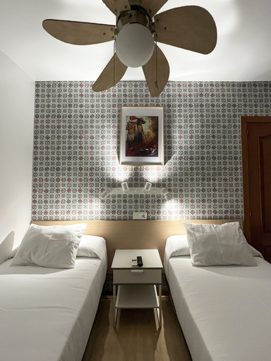 Bedroom 3, Beatriz Charming Hostal, Málaga
