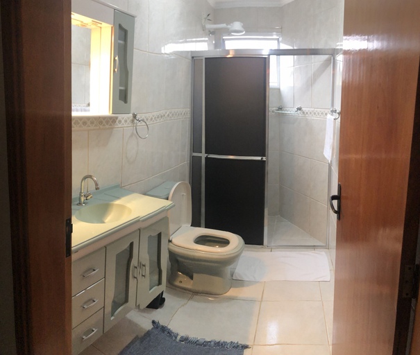 Bathroom, Aconchego lar doce lar, Poços de Caldas