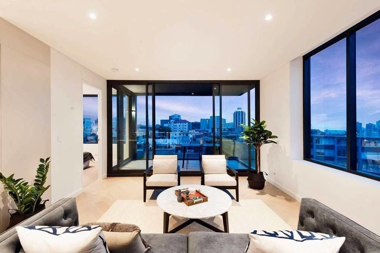 Brand New Lux Water View 3bd with Parking, Sydney