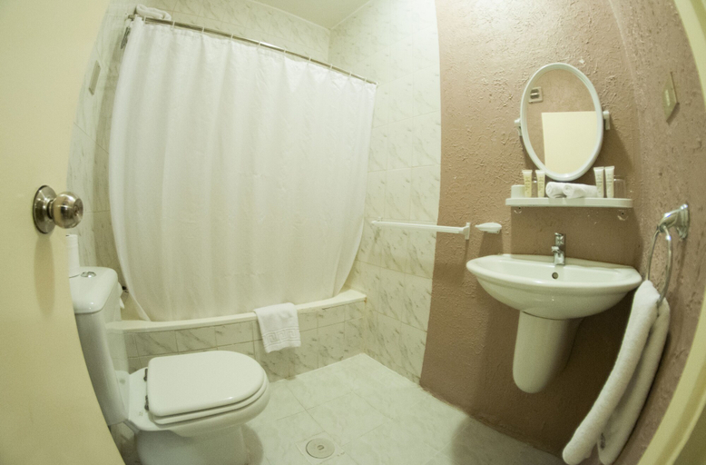 Bathroom 4, La Maison Hotel Petra, Wadi Musa
