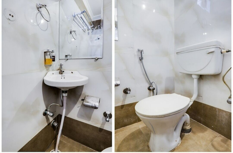Bathroom, Shri Sai Residency, Jaipur