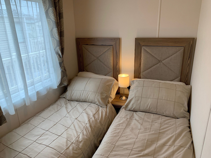 Bedroom, Beautiful 2-bed Caravan in Stratford-upon-avon, Warwickshire