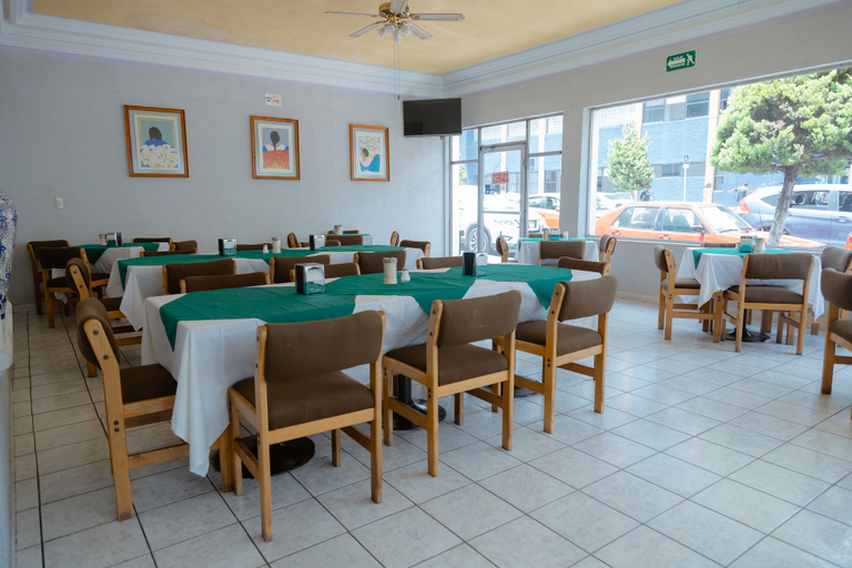 Food & Drinks 4, Hotel Zacatecas Courts, Vetagrande