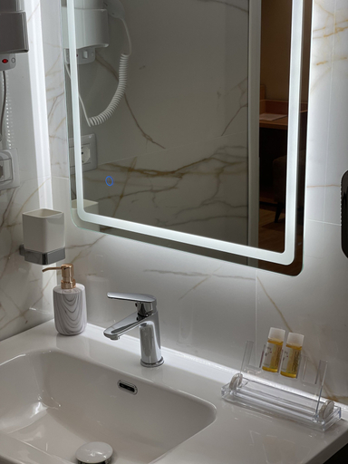 Bathroom 4, Arial Penthouse Suites, Vlorës