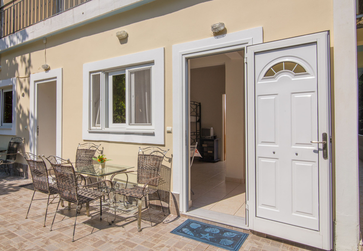 Exterior & Views 2, Rooms Nancy, Peloponnese
