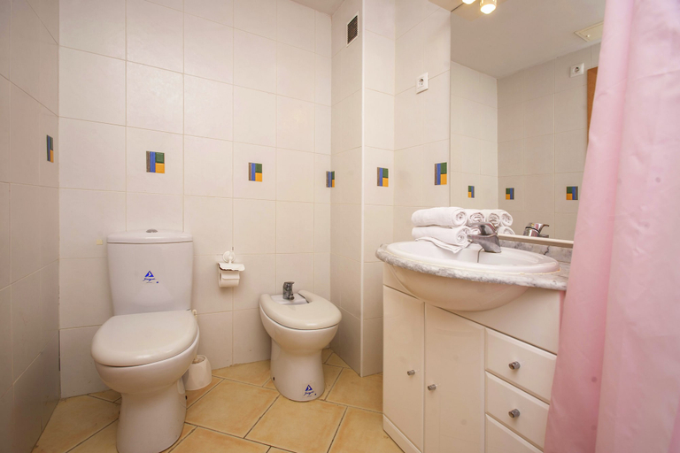 Bathroom, Apartamentos Gavina-d'Or-46-B, Tarragona