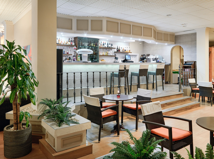 Food & Drinks 5, Regency Torviscas Apartments Suites, Santa Cruz de Tenerife
