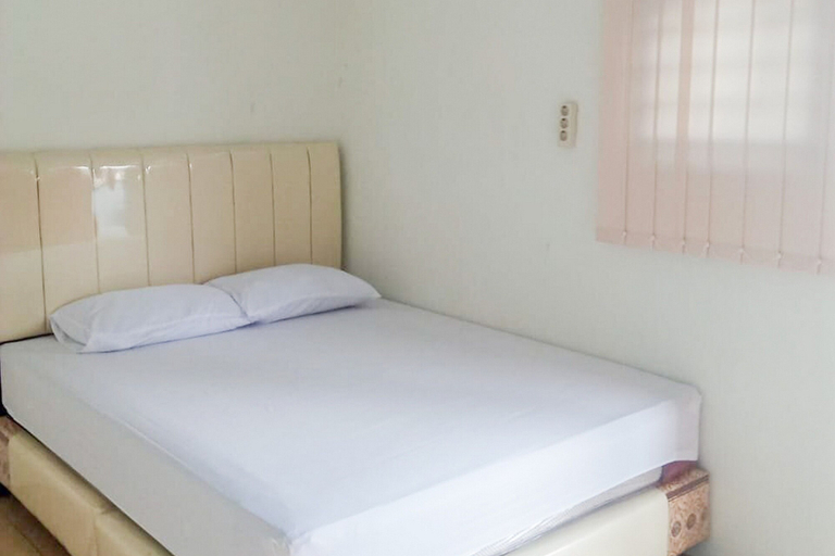 Bedroom 4, KoolKost near Universitas Pembangunan Panca Budi Medan, Medan