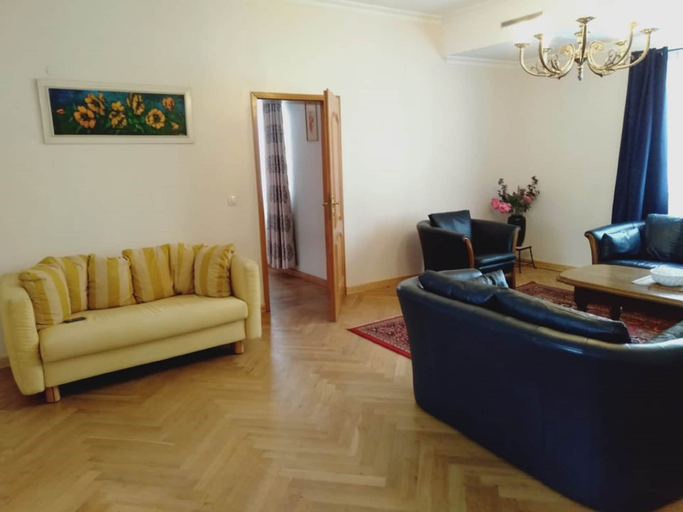Others 4, Cozy Apartment, Roysambu