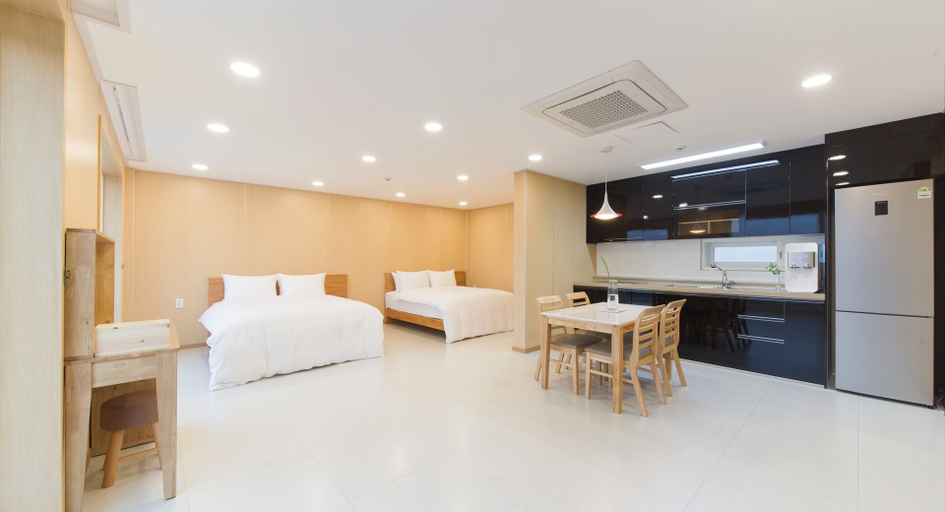 Bedroom 2, The Mare Pool Villa Pension, Taean