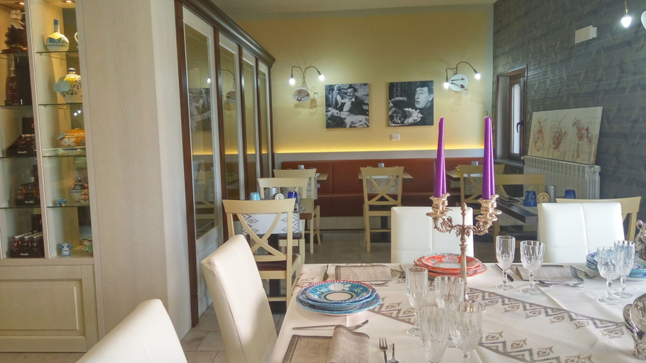 Food & Drinks 5, Relais Black Horse, Savona
