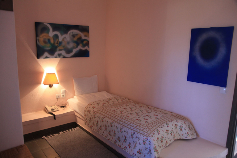 Bedroom 3, Heliotopos Apartments, Peloponnese