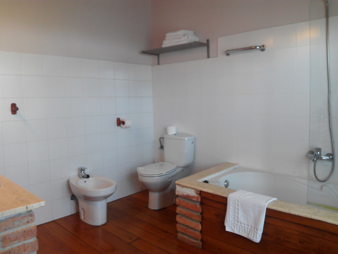 Bathroom 3, Posada Las Mañanitas, Cantabria