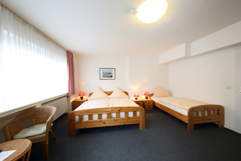 Bedroom 4, Hotel Garni Schilling, Duisburg