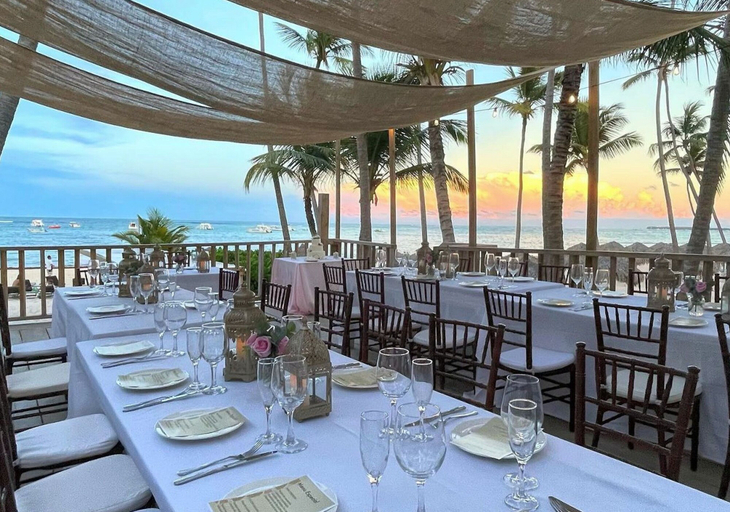 Food & Drinks 4, Olas de Sol Caribe playa Los Corales, Salvaleon de Higuey