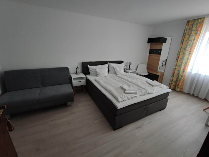 Bedroom 3, Hotel Schiff, Rastatt