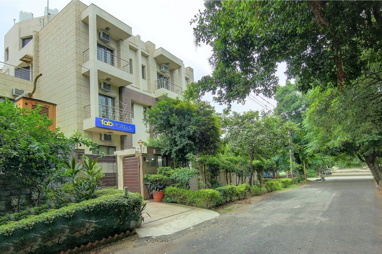 Exterior & Views 2, Fabhotel Phoenix Hospitality, Gurgaon