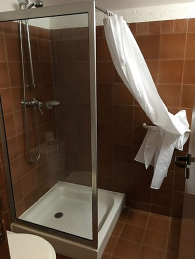 Bathroom 5, Residence Moby Dick, Corse-du-Sud