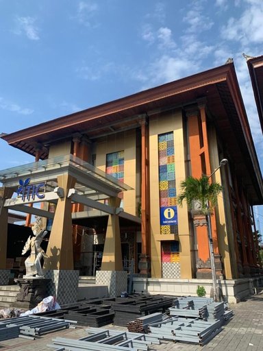Exterior & Views, Fello Bnb Hostel Kuta - Adults Only, Badung